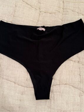 NUÉ Black Seamless Underwear